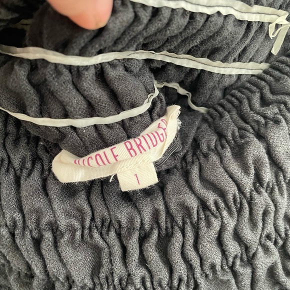 Black linen shorts by Nicole Bridger - Picture 3 of 3